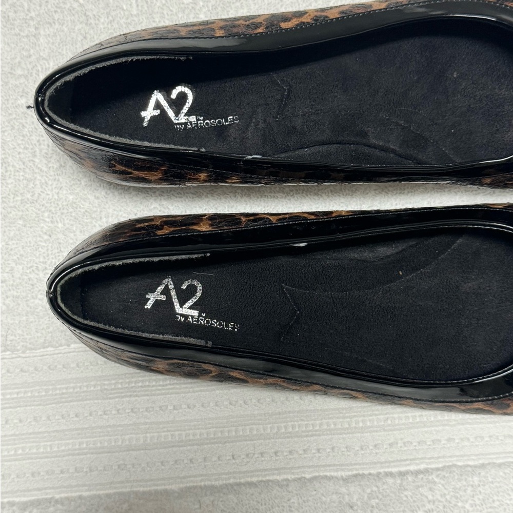 EUC A2 Aerosoles Animal Print Flats Size 8 - Picture 8 of 9
